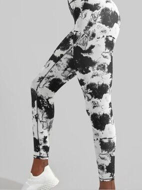 BuffBunny Collection /// Women’s Leggings - Size Medium